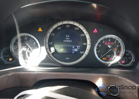 2010 Mercedes-Benz E 350 z USA, uszkodzony, nr VIN WDDHF5GB4AA203223